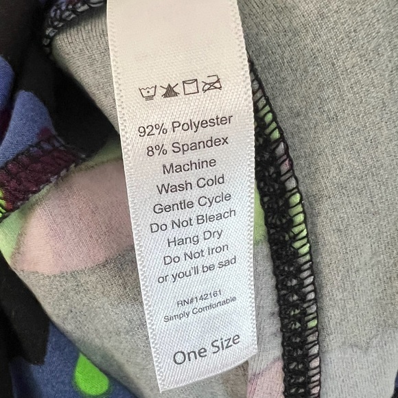 Lularoe Disney leggings one size - Picture 4 of 4